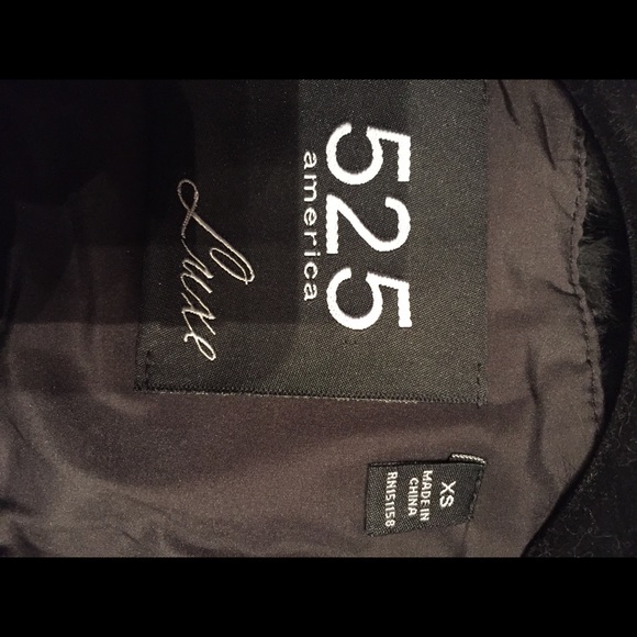 Raccoon and Lamb Fur Vest - Picture 3 of 5